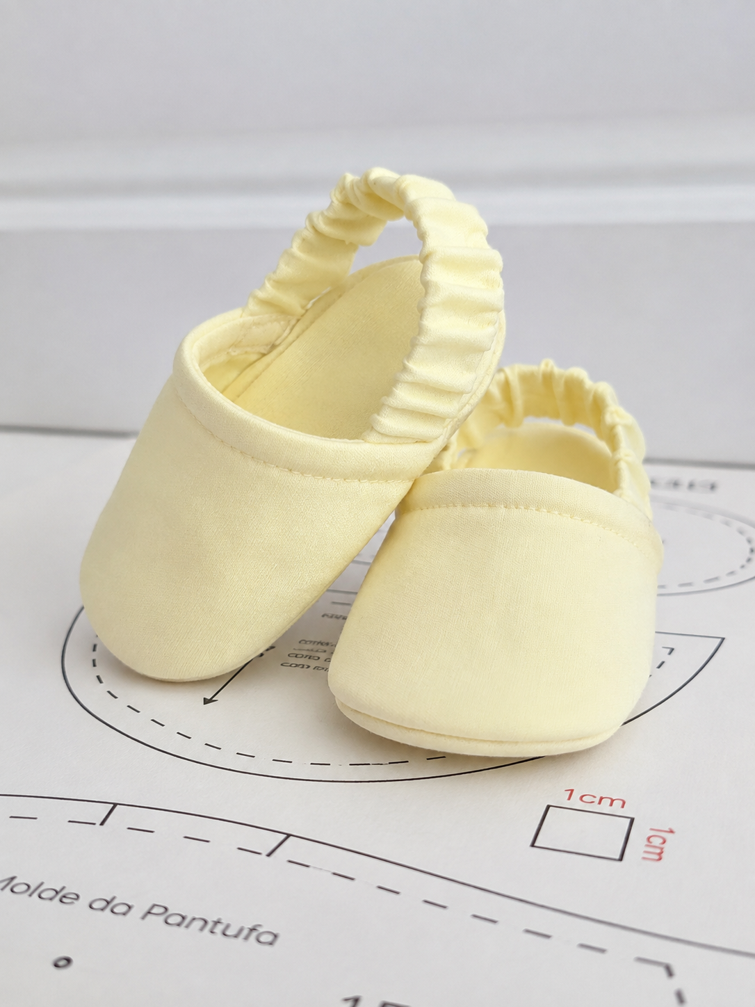 Pantufa Abertinha com Elástico